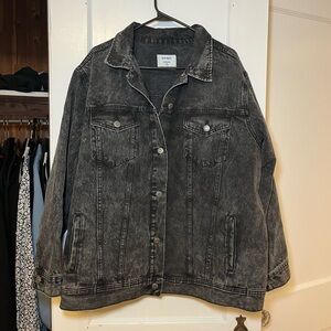 Old Navy Jean jacket ⚡️